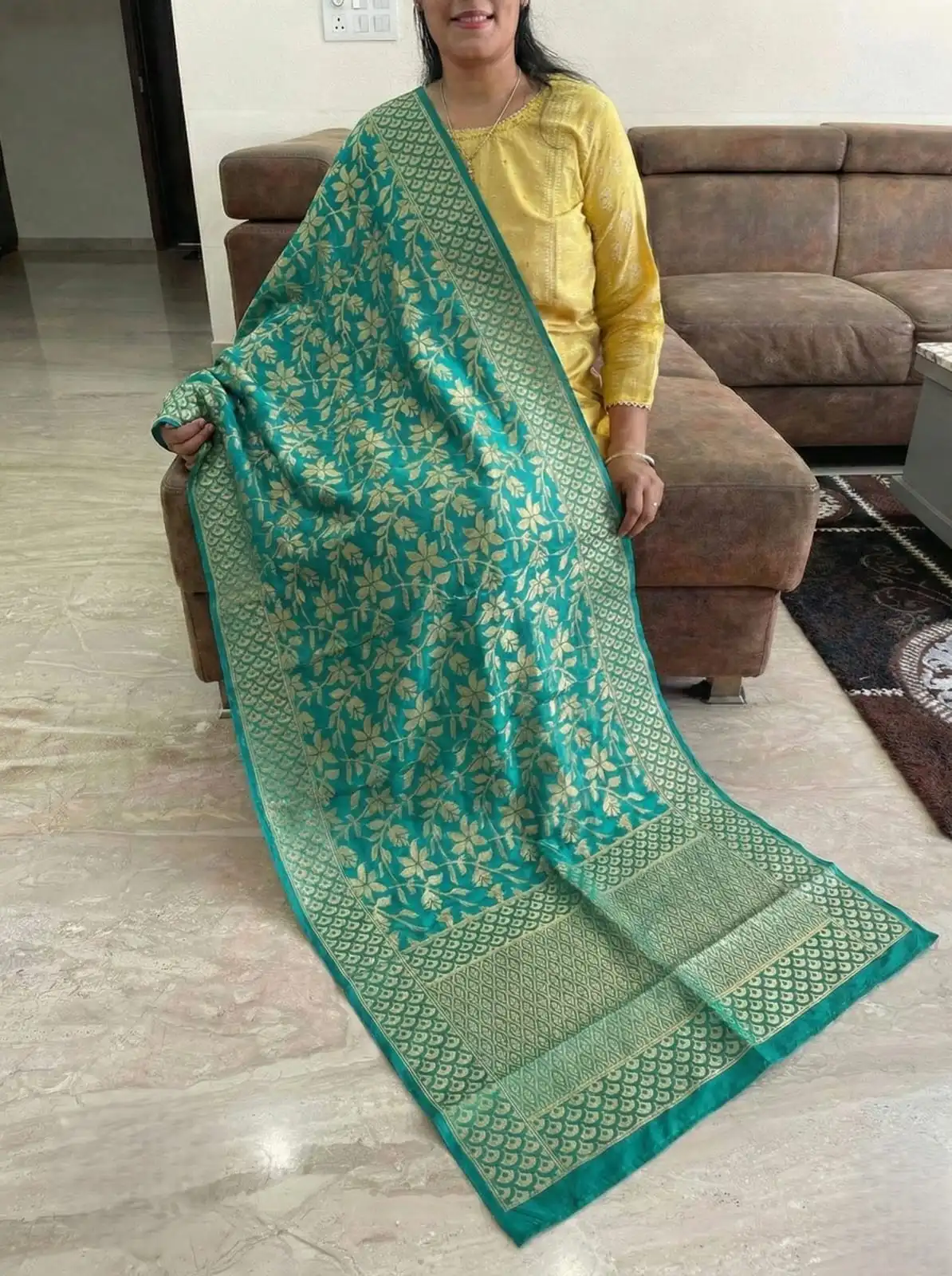 Banarasi Jacquard Floral Vine Dupatta